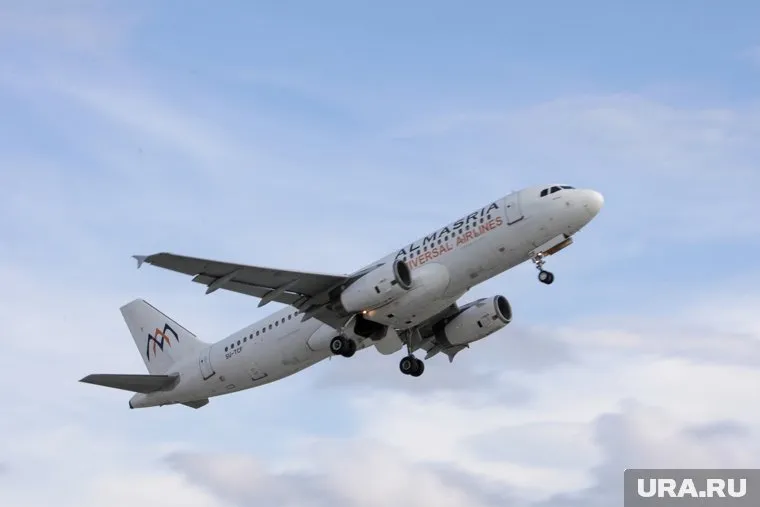 С 1 октября стартуют прямые рейсы из России в Венесуэлу, сообщил Али Падрон