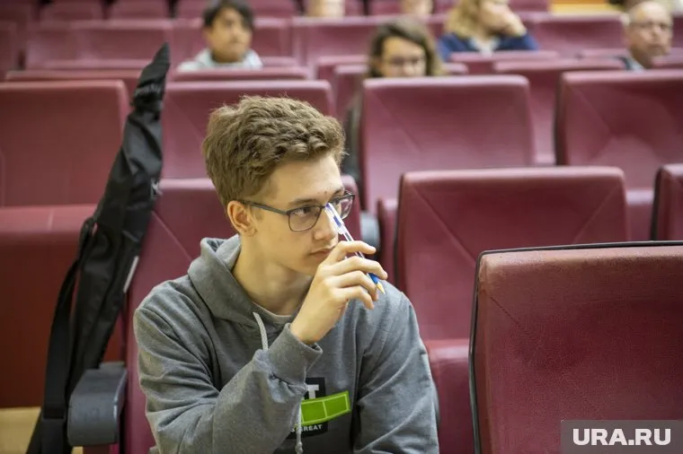 Депутат Лантратова предложила поднять стипендии студентам до уровня МРОТ