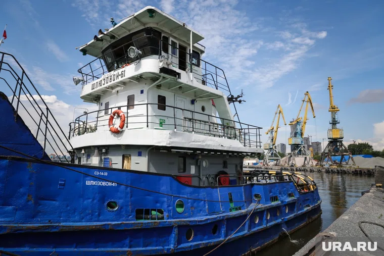 Судно имеет водоизмещение около четырех тысяч тонн (архивное фото)