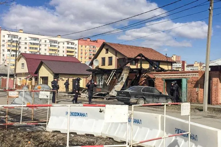 Дом в Тюмени на Амурской 118. Тюмень