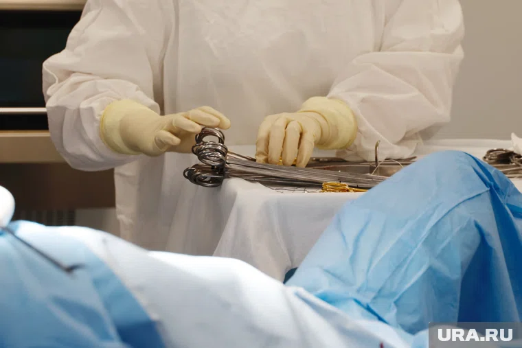 Автор инициативы подчеркнул, что на этих территориях врачи и учителя работают в условиях с реальной угрозой жизни