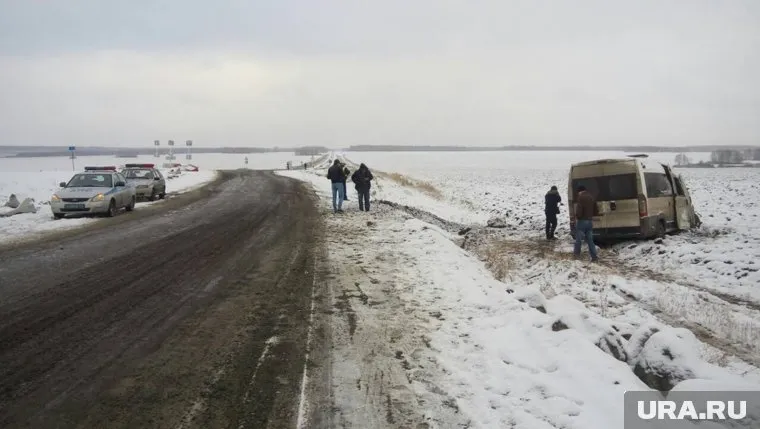 Инспекторы считают, что водитель не справился с управлением во время погодных условий