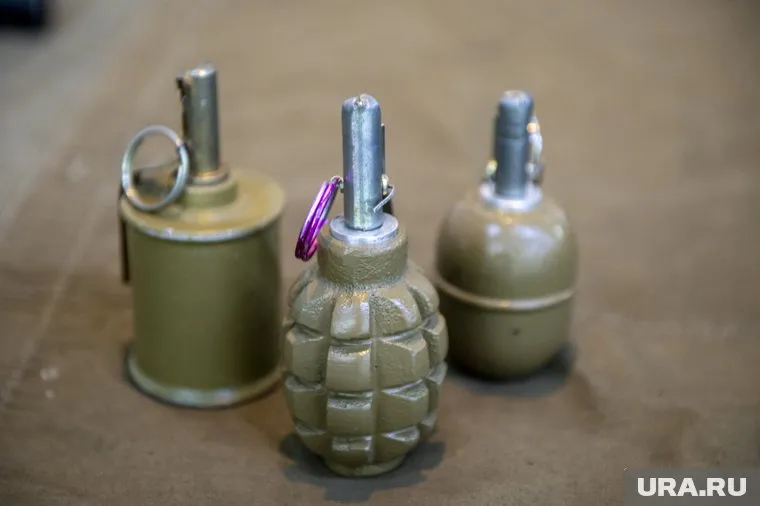 Опасную находку мужчина хранил дома в кладовке