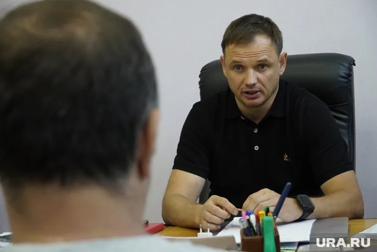 Кирилл Стремоусов лично проводит встречи с жителями Херсона