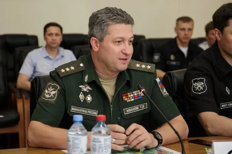 Замминистр обороны Тимур Иванов посетил Пермское суворовское военное училище. Пермь
