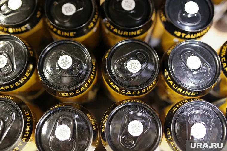 Опасность энергетиков не только в кофеине, но и в сахаре, таурине и других стимуляторах