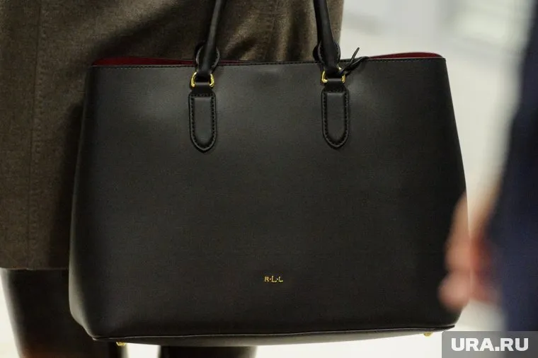 В Израиле обратили внимание на дорогую сумку супруги ликвидированного главы ХАМАС (архивное фото)