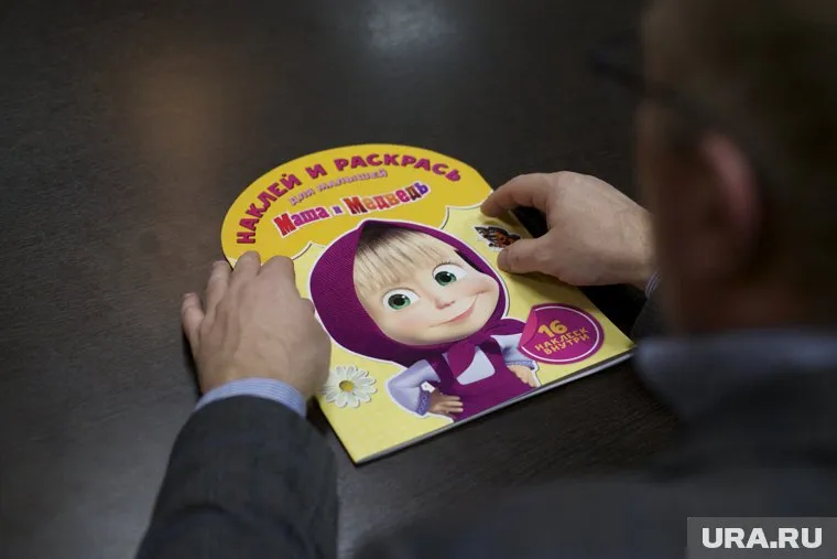 В образе Маши и волков обозреватель Welt увидел олицетворение «плачущих старушек Мариуполя» и беженцев