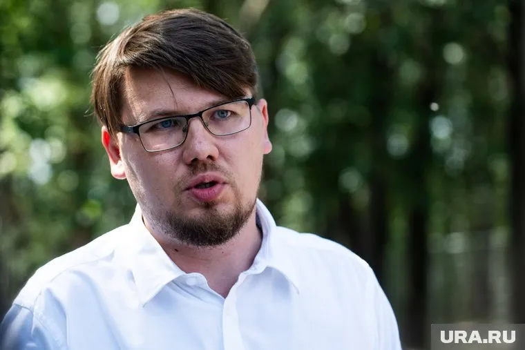 Павел Зубакин говорит, что пока не в курсе планов руководства города