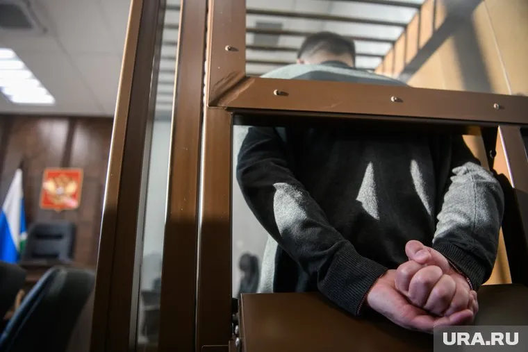 Суд ХМАО рассмотрит дело рецидивиста, убившего собутыльника из ревности