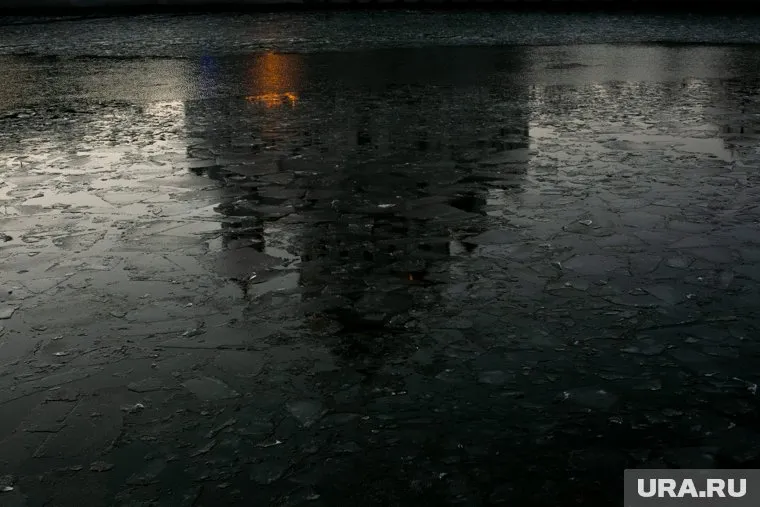 Житель Перми не раздумывая бросился в ледяную воду