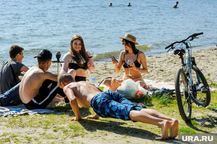 Ношение масок на пряже не обязательно, однако стоит придерживаться социально дистанции