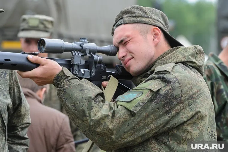 В учениях на Курилах участвуют 2,5 тысячи военных