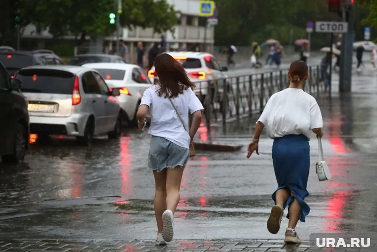 Вероятность грозы в Екатеринбурге — 20%