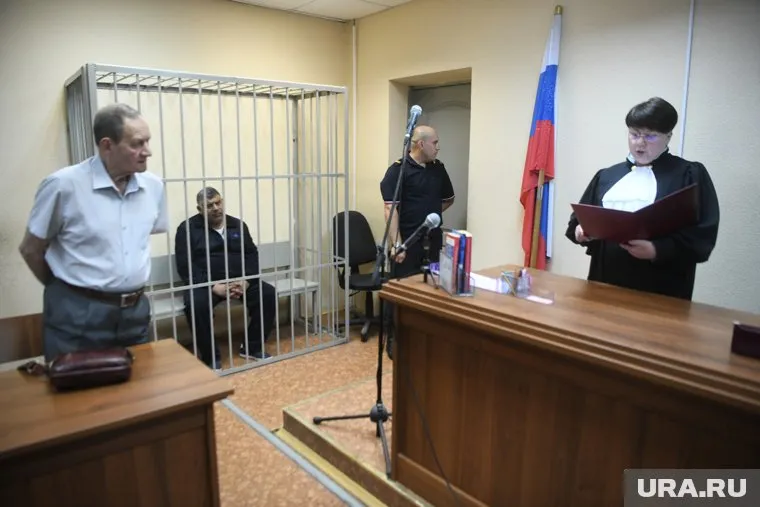 Под стражу заключены восемь уроженцев Азербайджана