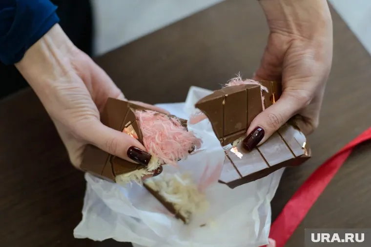 В Тюмени появился популярный шоколад «съедобные волосы»