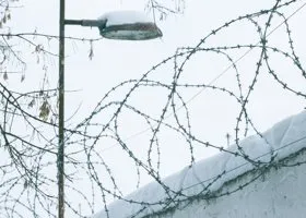 В Тюмени 14 человек отправили в СИЗО по делу об отравлении водкой