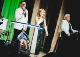 Свердловские миллиардеры соревнованлись в благотворительности: URA.RU вело онлайн с «Екатерининской Ассамблеи»