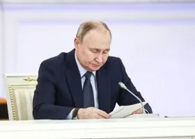 Путин поручил восстановить отопление жителям Подмосковья и Херсонской области