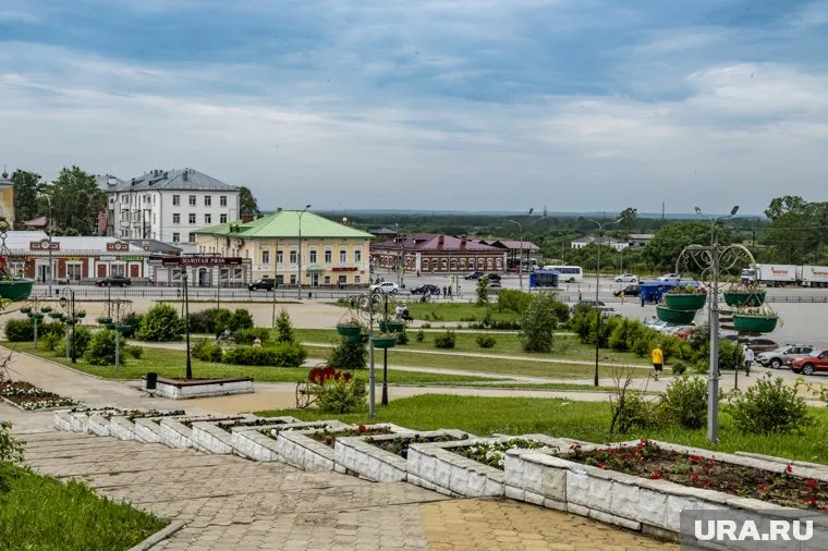 С предложением о новом названии выступили трудовые коллективы