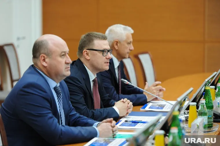 Евгению Голицыну (слева) в ближайшее время будет сделано предложение о работе