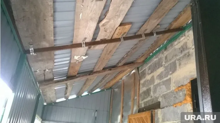 Так выглядит изнутри дом, пригодный, по мнению карталинских чиновников, для проживания детей-сирот