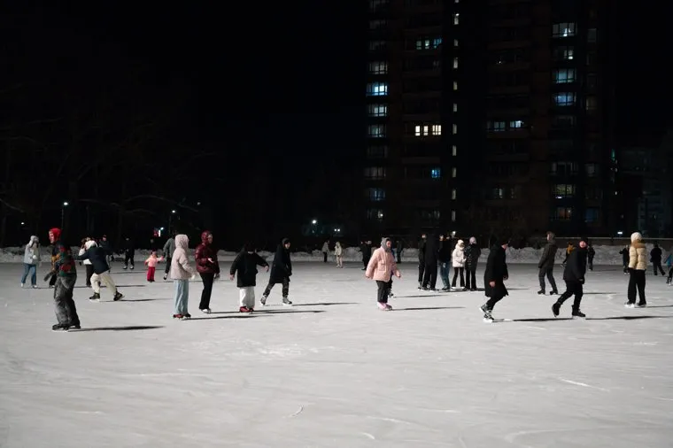 Каток вечером. Пермь