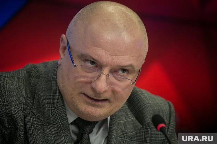 По словам Андрея Клишаса, такой запрет никогда не обсуждался