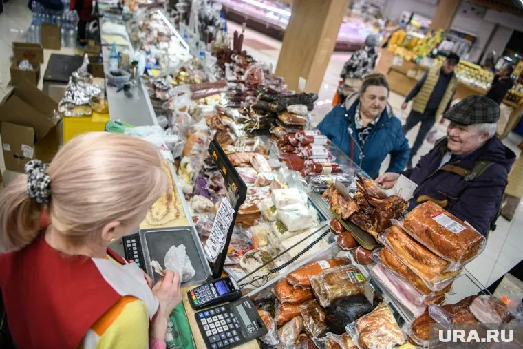 Продавцы оказались в числе самых дефицитных профессий Югры