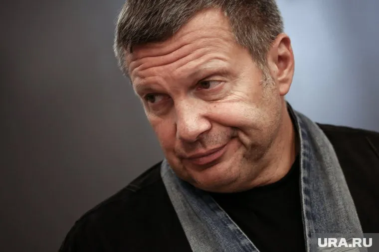 Публичная перепалка между Владимиром Соловьевым и екатеринбуржцами длится с конца апреля