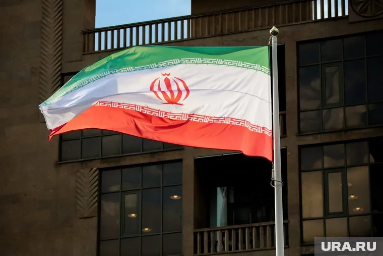 По словам Насирзаде, главным источником проблем в регионе является США