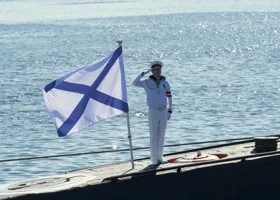 На похоронах моряков с «Лошарика» сообщили, что они предотвратили «катастрофу планетарного масштаба»