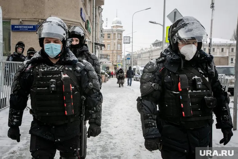 Протестующие и правоохранители расходятся