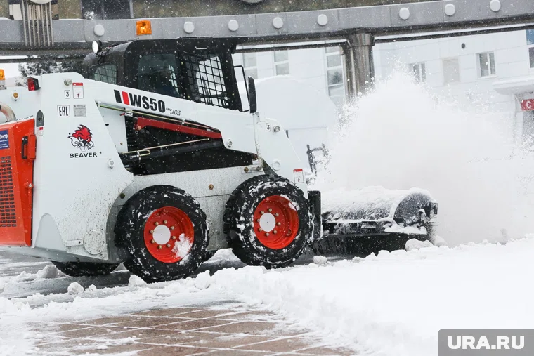 На улицах города задействовано 619 дорожных рабочих