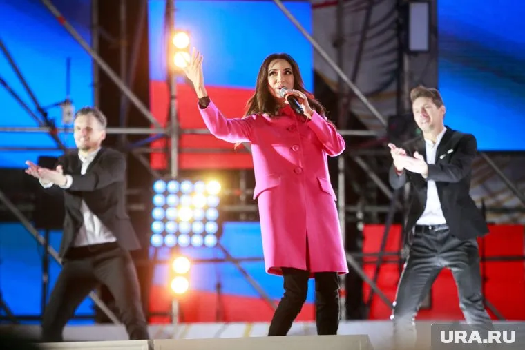 В Кургане на Дне города выступит певица Зара