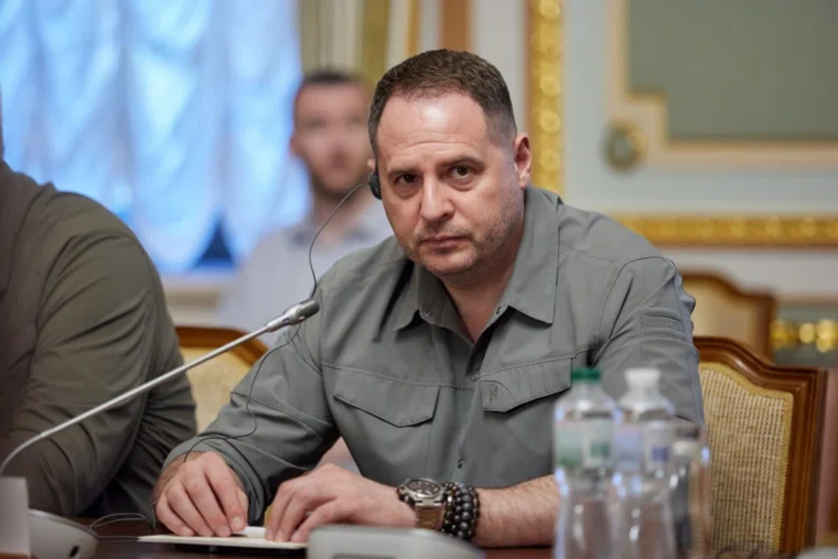 Ермак отметил, что не препятствует проведению следственных действий