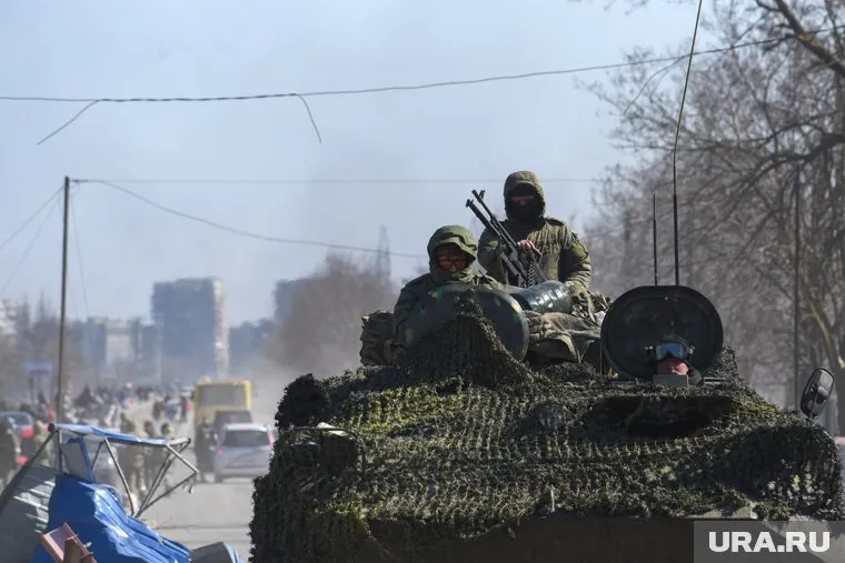 Ранее она распространяла листовки, дискредитирующие ВС РФ