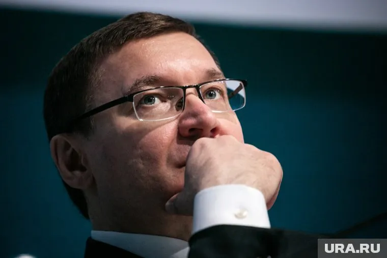 Владимир Якушев призвал бороться с продажей QR-кодов в УрФО