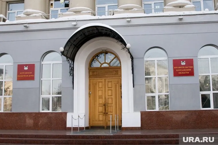 Здание зауральского правительства останется без воды и электричества
