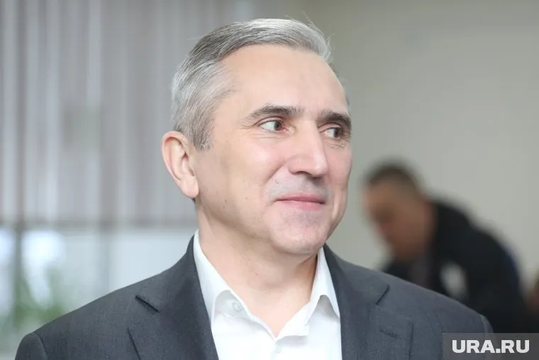 Губернатор Александр Моор сказал, что на защите трассы Тюмень — Омск нельзя экономить средства