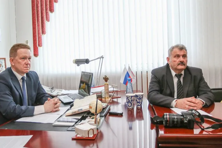 Внеочередное заседание Петуховской городской Думы.Петухово. Курганская область., герасименко сергей, дроздецкий евгений