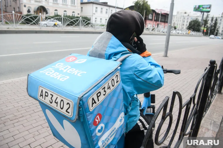 Медианная зарплата курьеров в Москве выросла на 1,5%