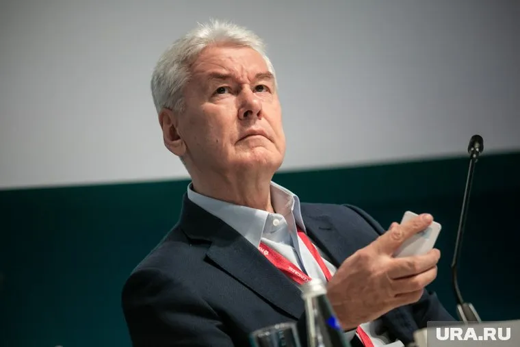 В результате рейдов полиция возбудила 800 уголовных дел в отношении мигрантов, сообщил Сергей Собянин