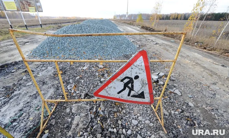 Жители Югорска обвиняют власти в халатности при строительстве дороги
