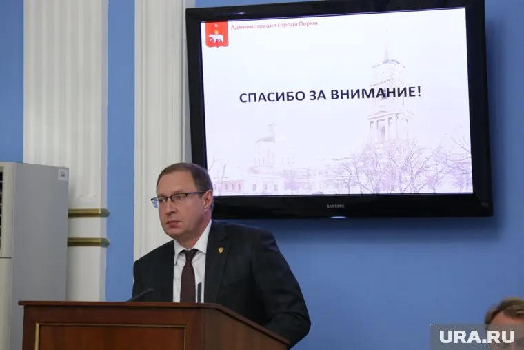Источник: Дмитрий Самойлов написал заявление о досрочном сложении полномочий главы Перми