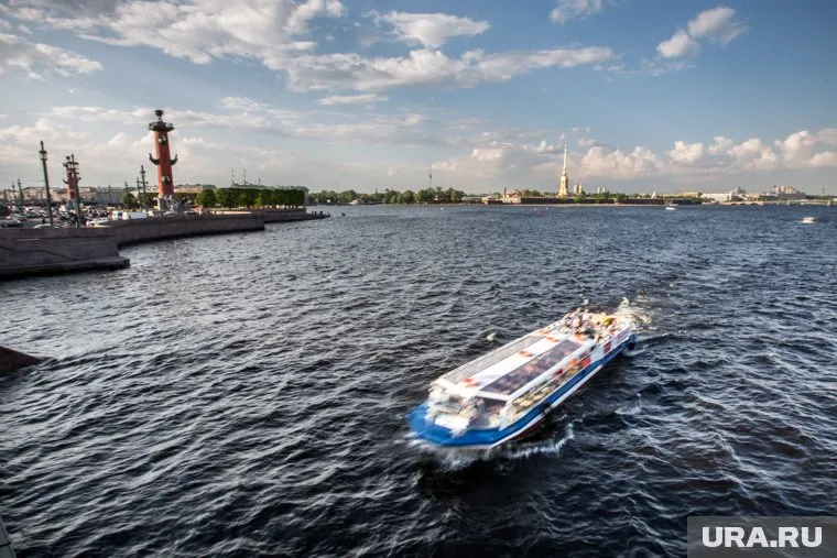 Гарик Харламов сравнил свой развод с разводом мостов в Санкт-Петербурге