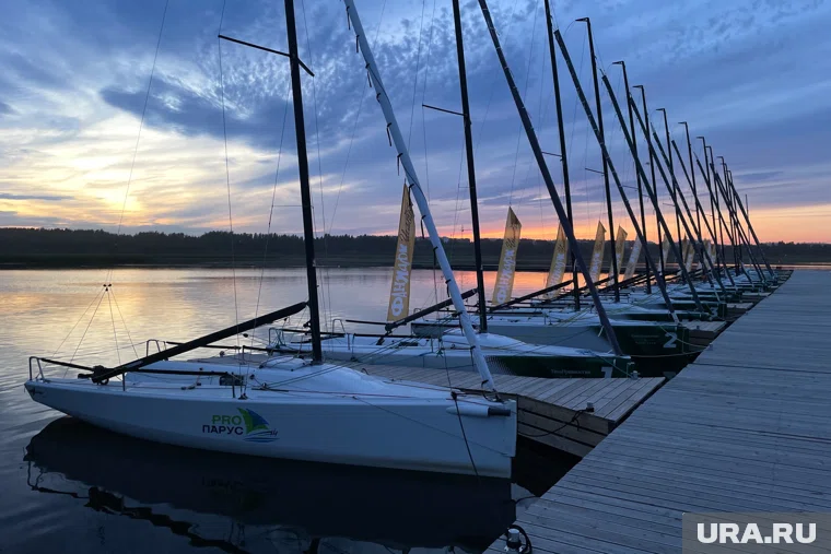 Судно находится на стоянке в яхт-клубе (архивное фото)