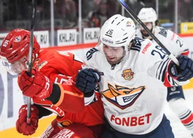 «Металлург» вырвал победу у «Автомобилиста» на последних секундах матча