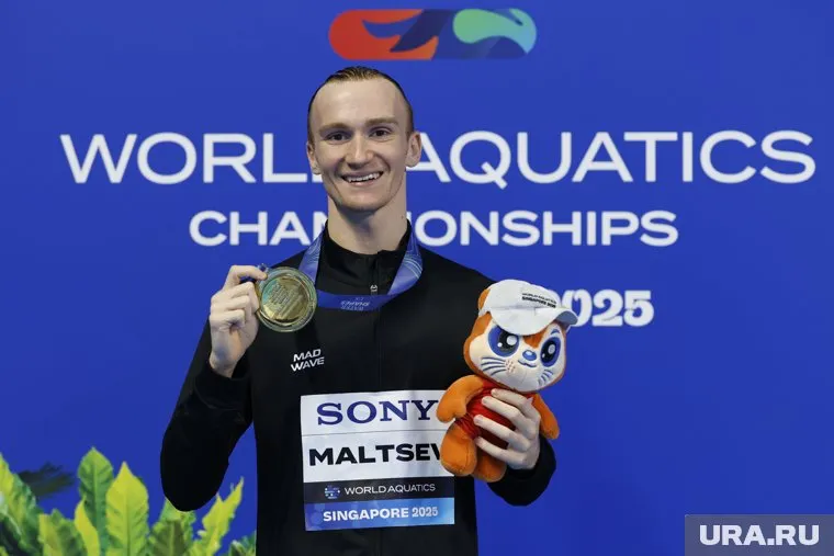 Мальцев является единственным шестикратным чемпионом мира среди мужчин-синхронистов
