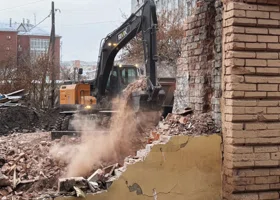 В Кургане расчистили участок около Центрального рынка для создания сквера